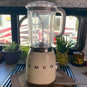 Retro SMEG blender